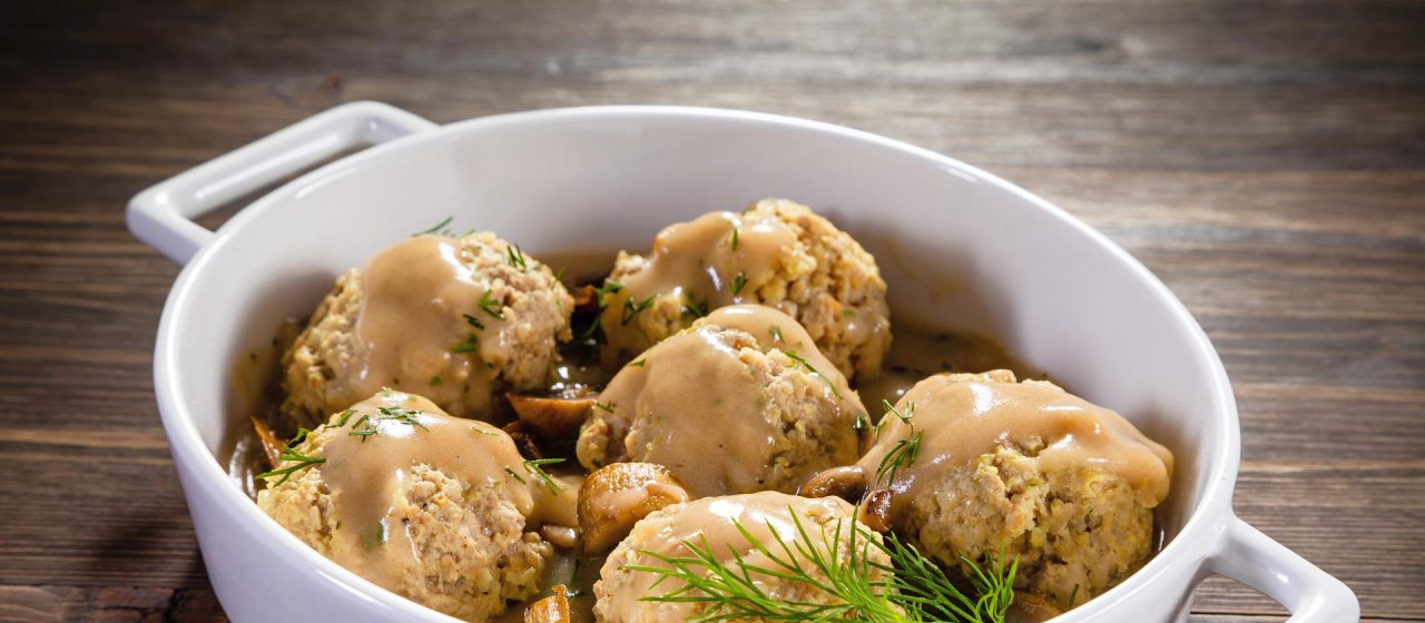 Klopsiki z puree koperkowym