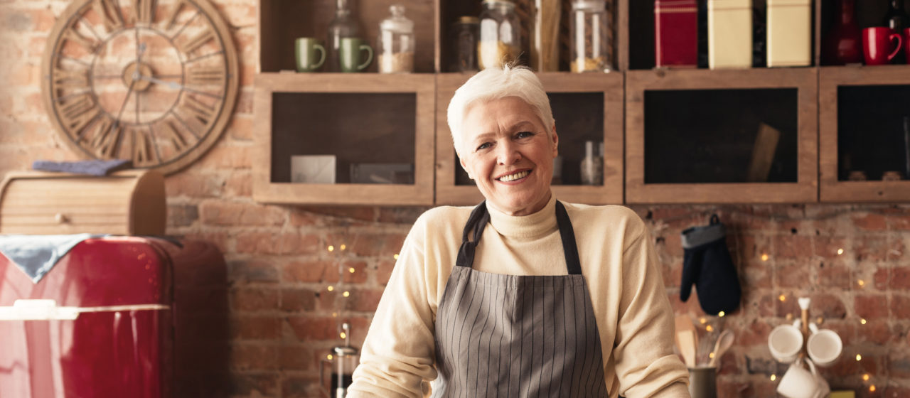 Żywienie osób starszych wymaga odpowiedniego podejścia.