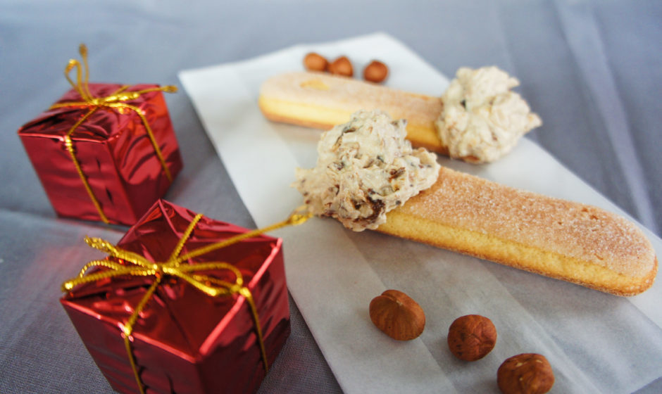 Krem orzechowy na biszkopcie