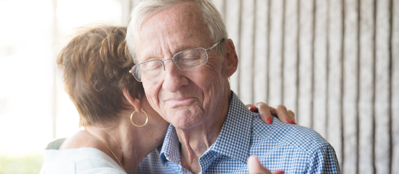 Choroba Alzheimera jest trudna dla osób bliskich pacjenta.