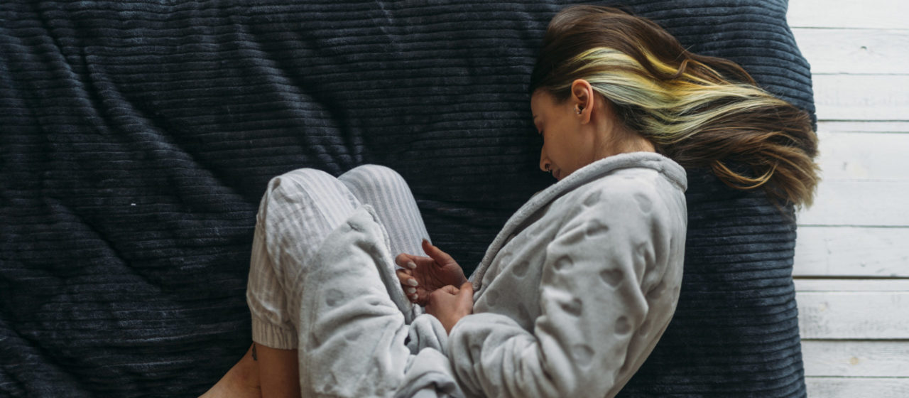 Osłabienie podczas choroby często wynika z niedożywienia.