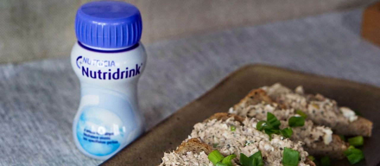 pasta kanapkowa z tuńczykiem i jajkiem